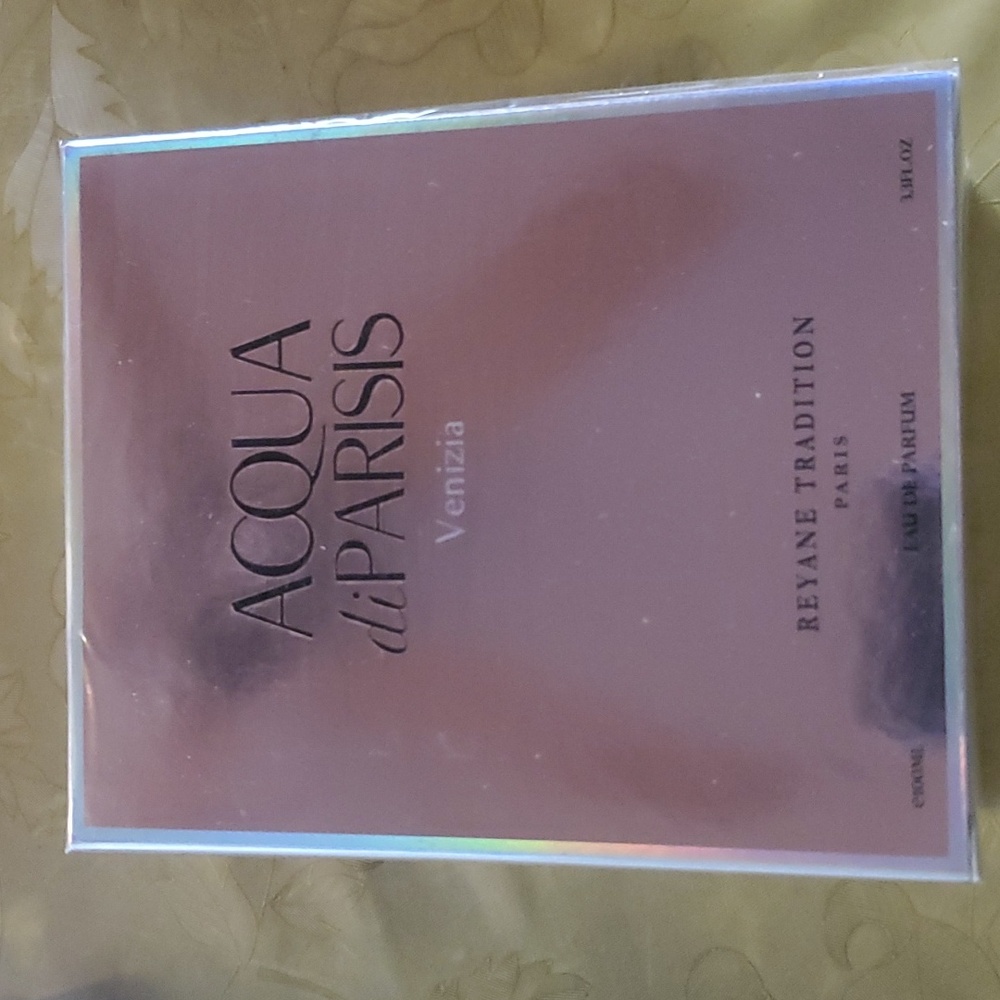 Brand new aqua di Parisis eau deparfum smell exactly la vie est belle by lancome